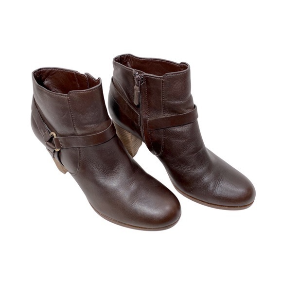 Cole Haan women’s leather ankle boot Size 9B Color brown - Picture 1 of 12